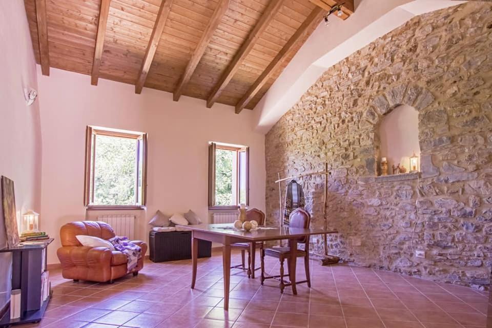 Agriturismo La Greciola Hotel Gabbiana Екстериор снимка